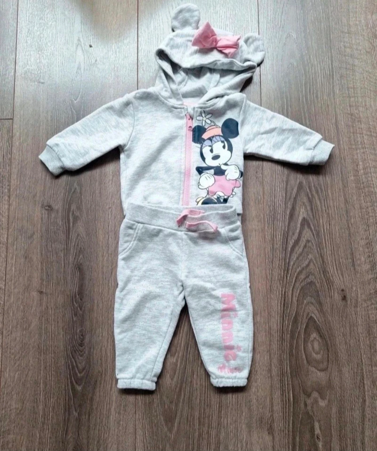 Primark Minnie Mouse joggingpak – maat 68 🩷
